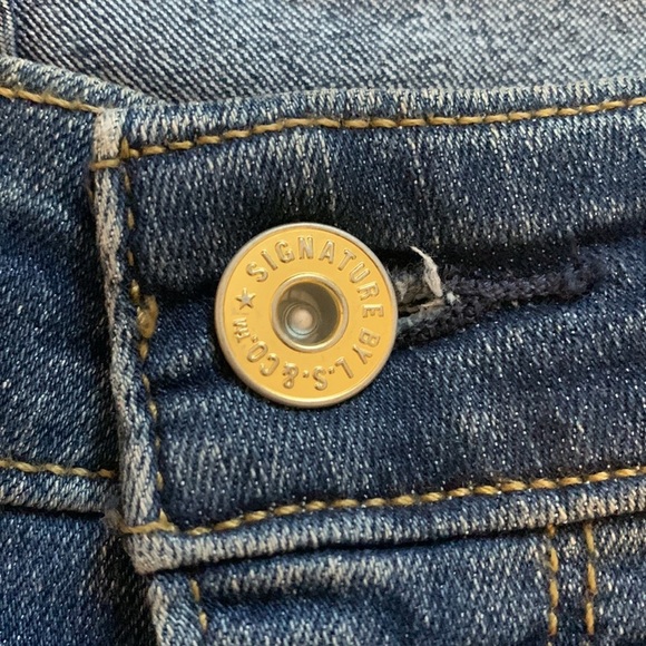 NWT LEVI’S SIGNATURE Denim Jean Capri Size 28 - Picture 6 of 16